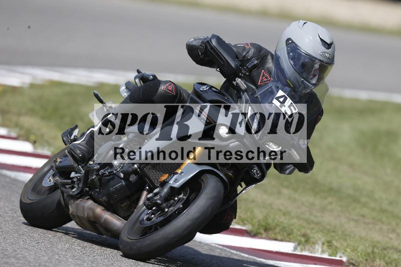 Archiv-2025/49 26.08.2025 Cornu Master School ADR/blau-bleu/45